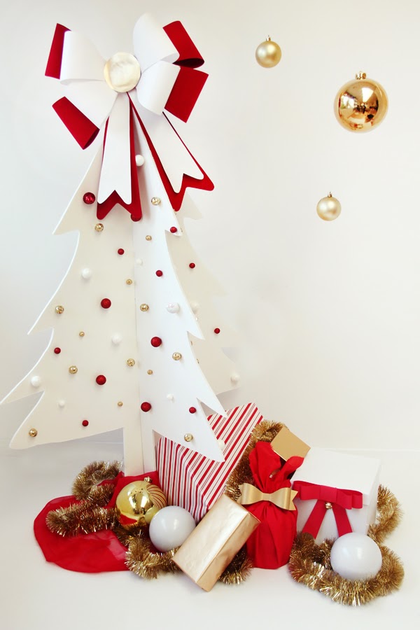 http://www.studiodiy.com/2012/11/20/diy-faux-christmas-tree/